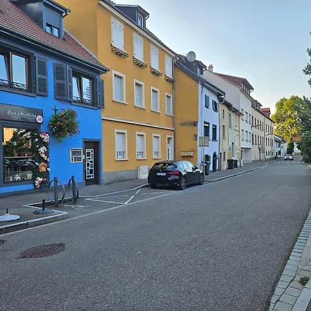 L'atypique Des Remparts Semesterbostad *