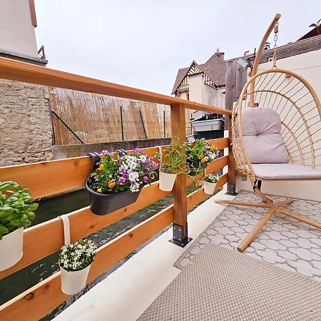 L'atypique Des Remparts